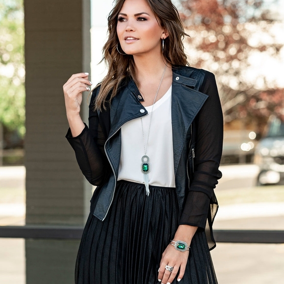 Paparazzi Fashion Fix 4pc Set - Magnificent Musings 💚 Green - Picture 6 of 10